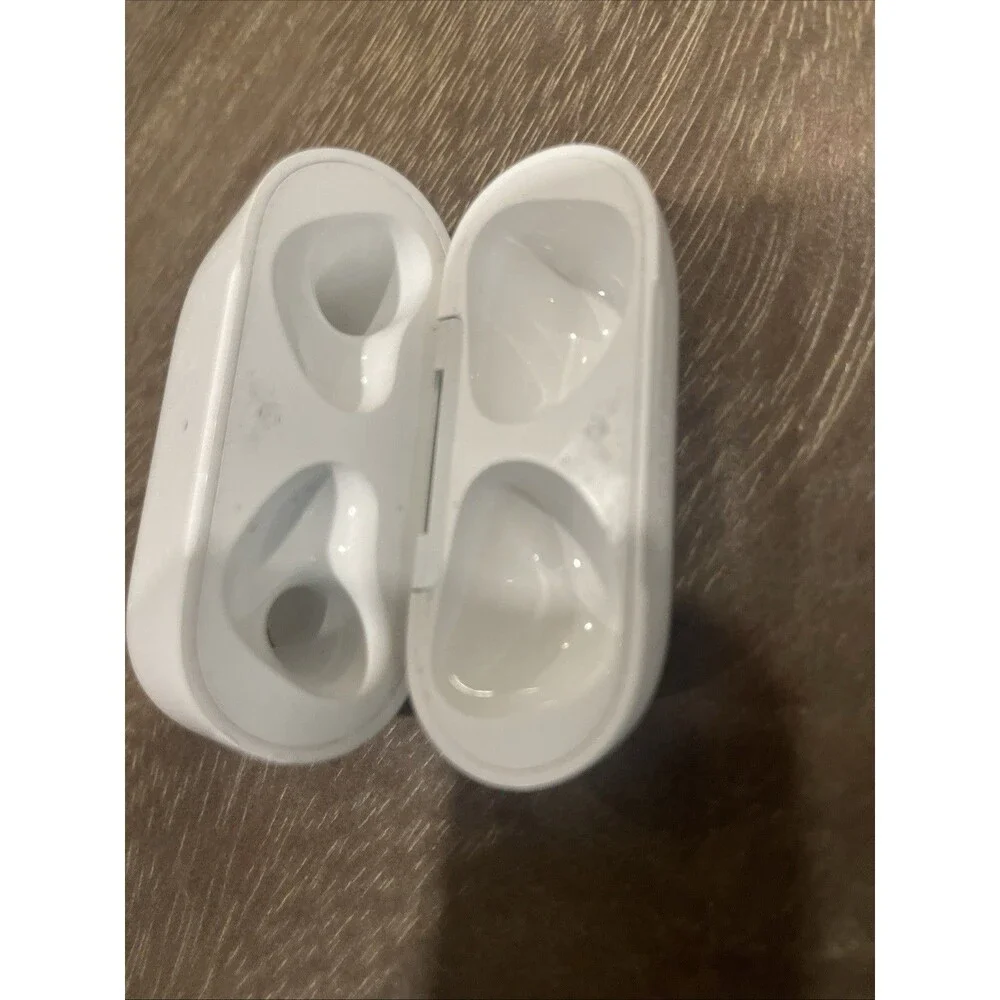 Apple AirPods A2566 3rd Gen Charging Case Genuine Replacement Case Only